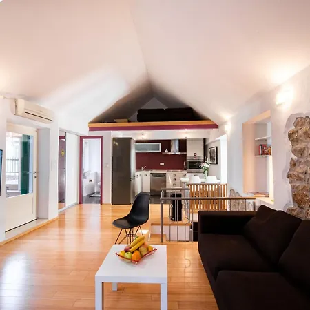 Duplex With Terrace In The City Centar Split Exterior photo