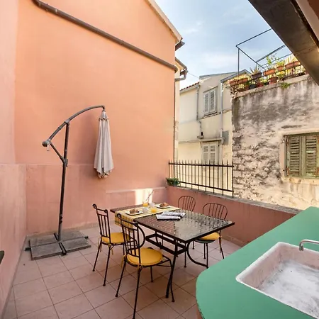 Duplex With Terrace In The City Centar Split Exterior photo