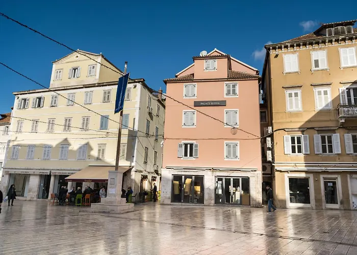Duplex With Terrace In The City Centar