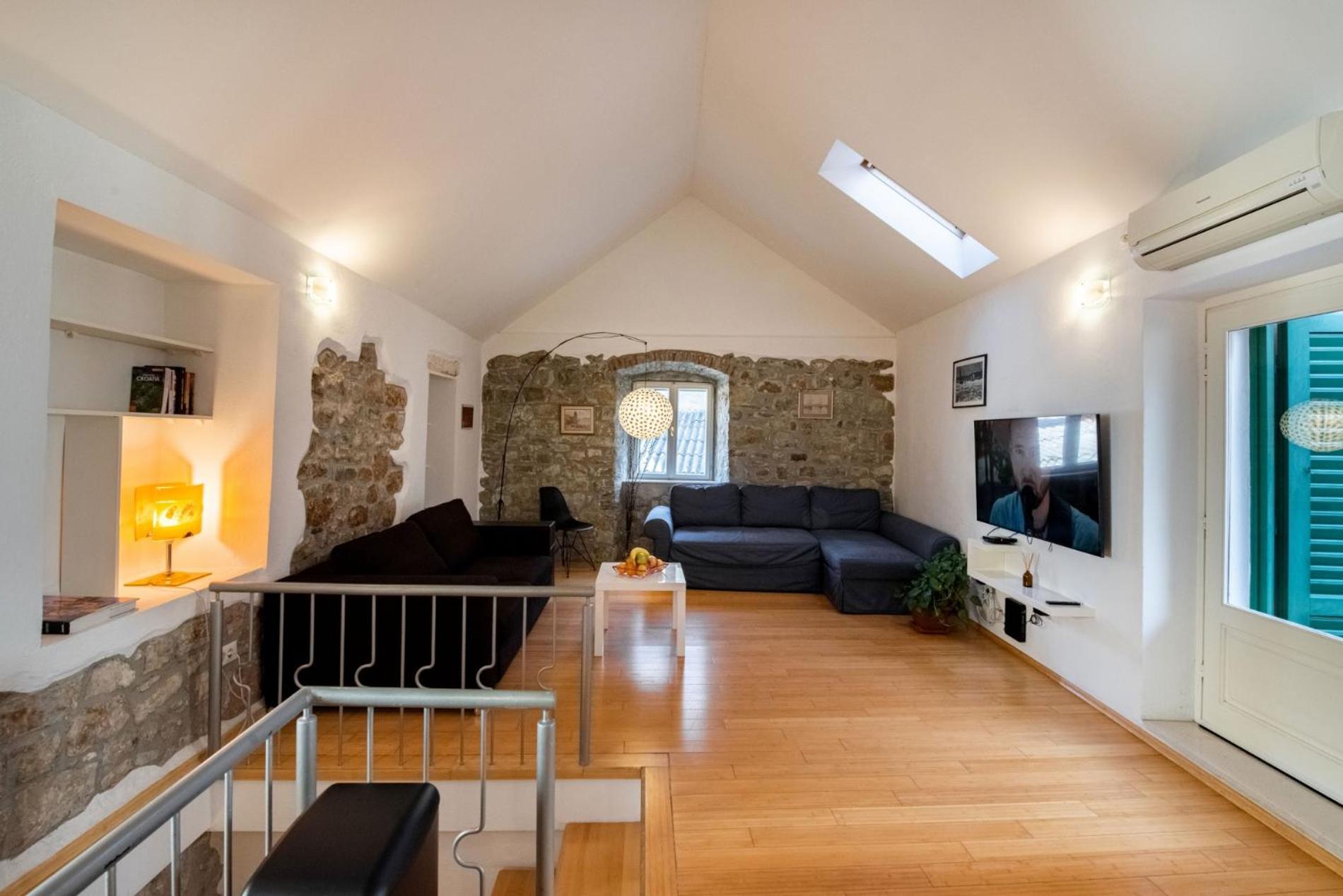 Duplex With Terrace In The Centar Apartment Split